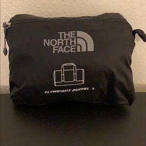 TNF Flyweight Duffel bag